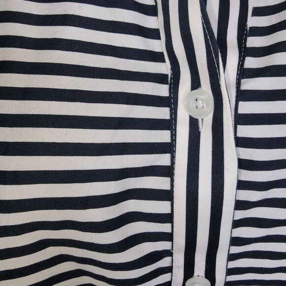 Chico's Wrinkle Resistant Black & White Striped Button-up Blouse Size 1 (Medium) - Picture 2 of 6